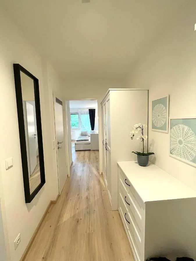 Ferienwohnung #Family & Friends# Ruhig, Gruen, Gleich In Der City Wien Apartment