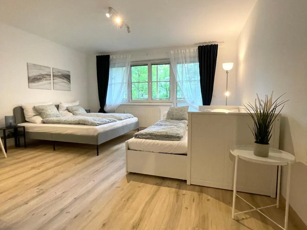 Apartment Ferienwohnung #Family & Friends# Ruhig, Gruen, Gleich In Der City Wien