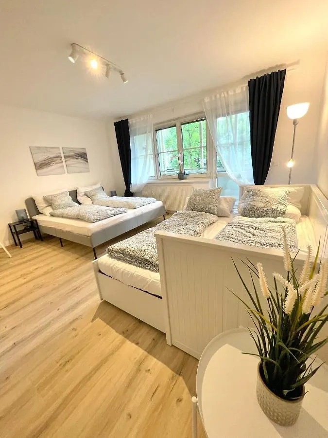 Ferienwohnung #Family & Friends# Ruhig, Gruen, Gleich In Der City Wien