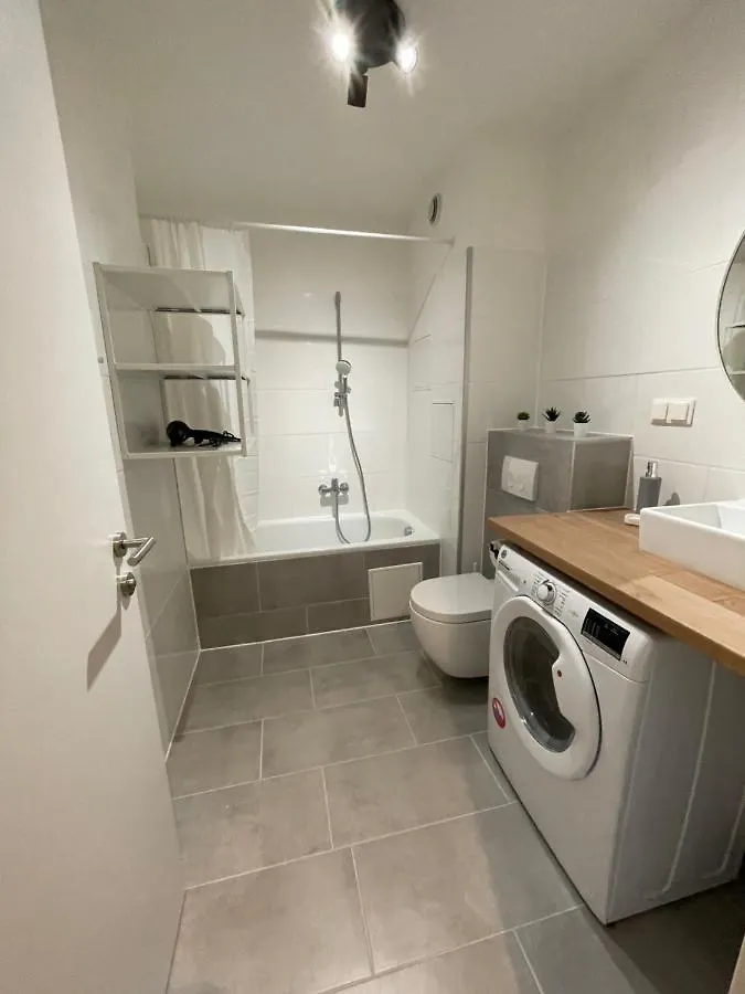 Ferienwohnung #Family & Friends# Ruhig, Gruen, Gleich In Der City Wien